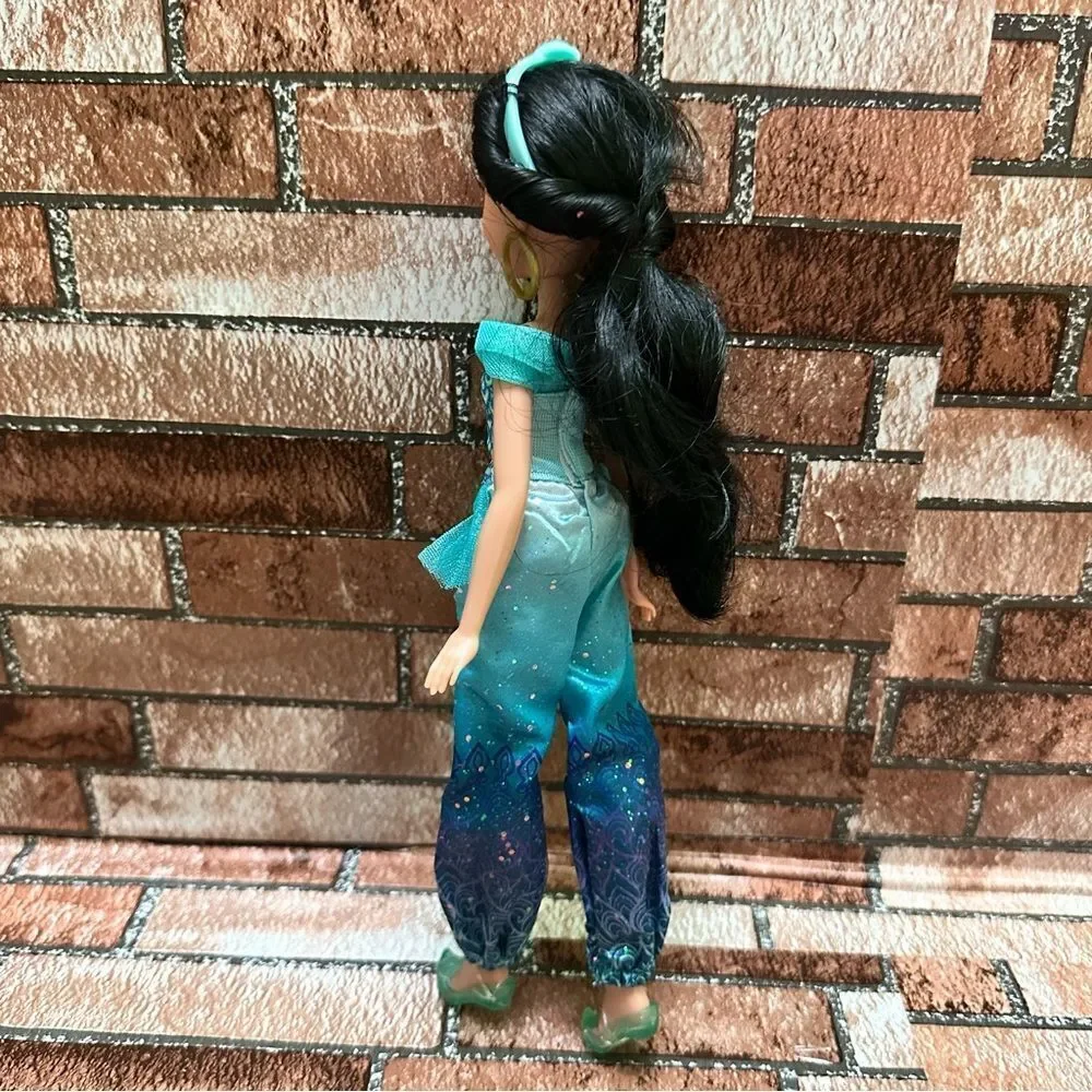 Disney Princess Royal shimmer Jasmine doll
